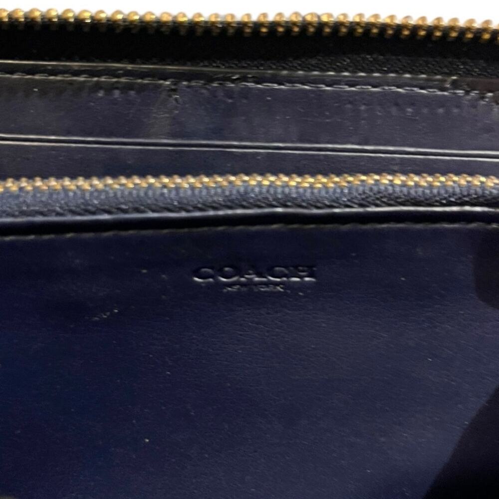 Coach Navy Blue Pebble Leather Phone Zip Around Accordion Wallet with box - Picture 5 of 12